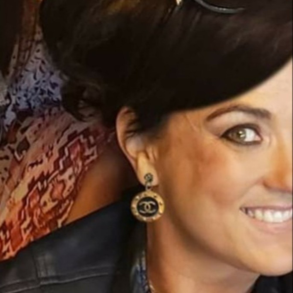 Meet your Posher, Teena